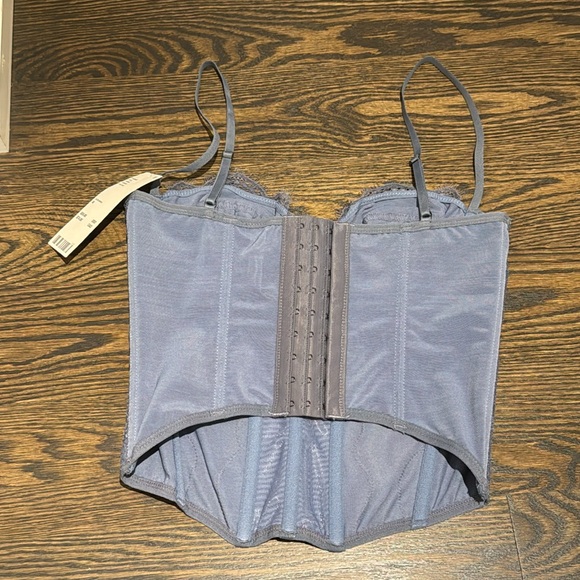 Out from Under - Modern Love Corset - Picture 2 of 3